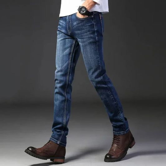 Slim Traveler Jean